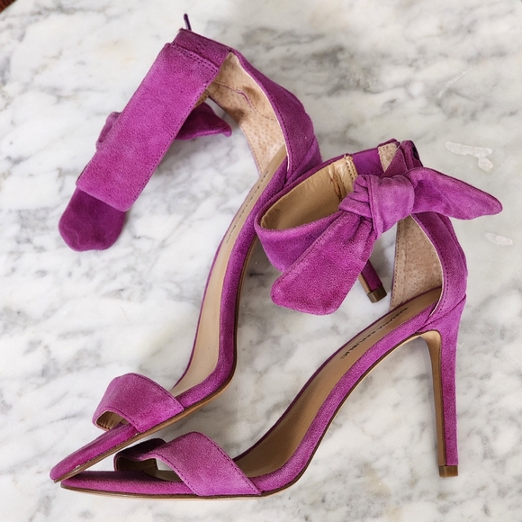 BANANA REPUBLIC Pink Fuschia Suede Bowtie 4 Inch Heels VGUC Size 7.5 - Picture 7 of 10